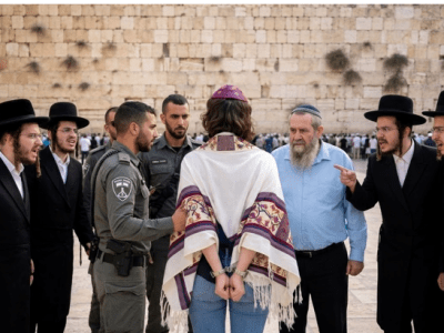 Bonne libération, חג שמח + cadeau&nbsp;bonus…